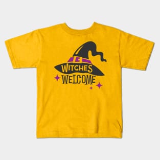 Witches Welcome Halloween Kids T-Shirt